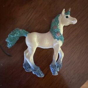 Schleich Bayala Flower Unicorn Baby Figure 70591from JP